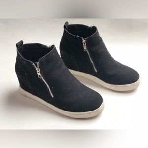 Athlefit Womens Black Fashion Boots Size 9.5 (4759769)